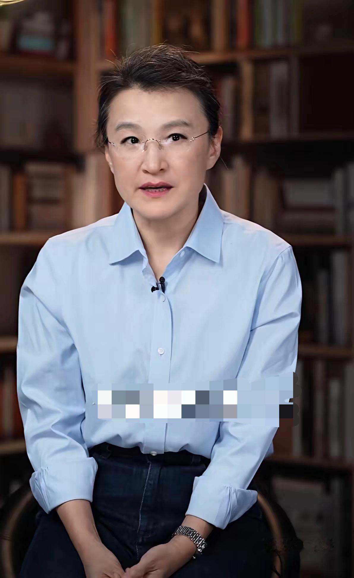 央视主持人董倩，原本要采访2026年世界斯诺克锦标赛冠军得主吴宜泽，可是，竟然被