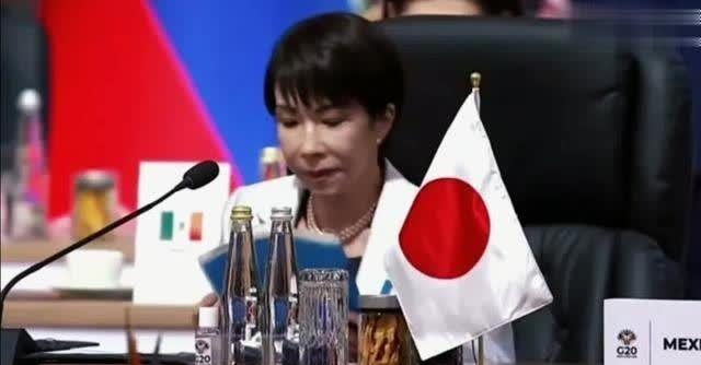 高市早苗求见中方失败，她终于意识到自己没办法一直躲在幕后，于是她选择十分罕见地对