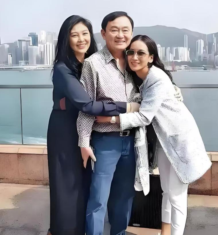 佩通坦要是没有了总理的位置会不会很惨啊，而他信就是下台以后流亡海外的。

实际上