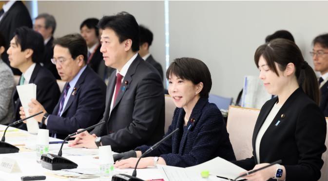 由于中日紧张关系进一步升温，目前江苏无锡以及全国多个地区正在减少和日本的交流，无