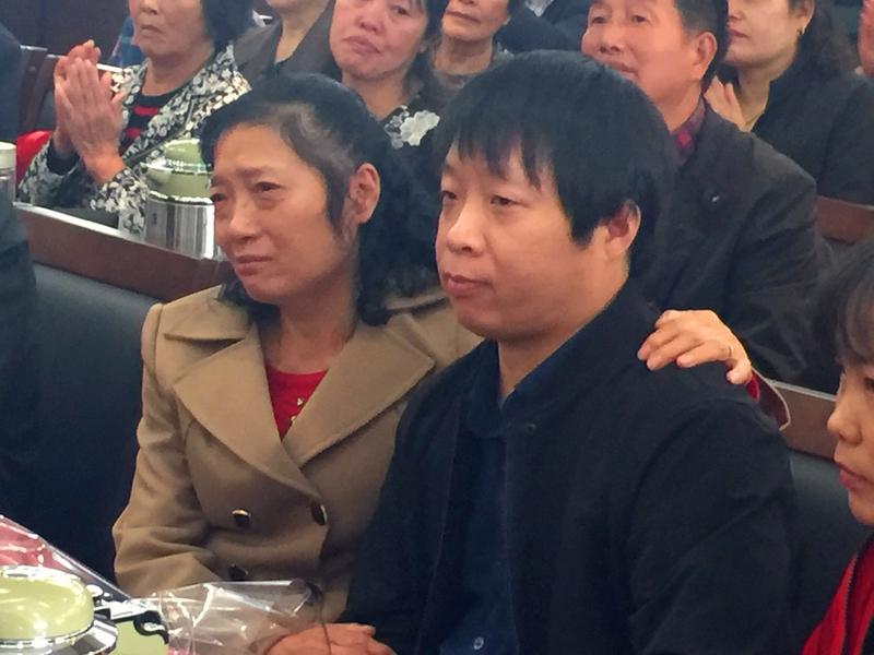 这是一个跨越25年、漂洋过海的感人故事。29岁的张云鹏在2月27日从加拿大飞抵北