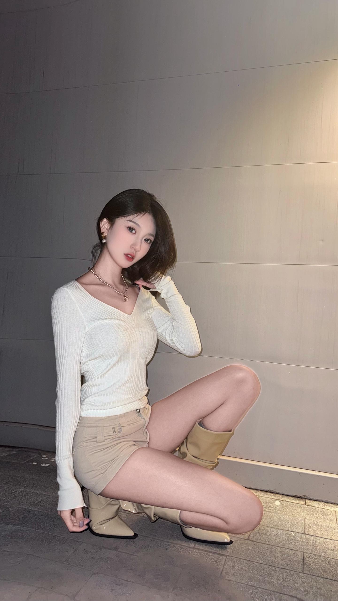 谁还不是小腰精 涩谷辣妹 辣妹穿搭 今日腊八