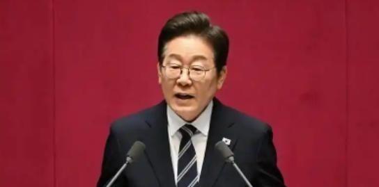 韩国官方终于作出公开回应！据韩联社9月3日报道，韩国外交部已就光州双年展设立所谓