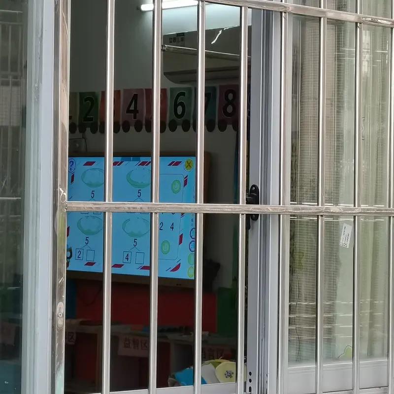 "半小时点开监控近十次"，家长全天盯孩子 幼儿园监控成"直播"，孩子独处被疑遭人