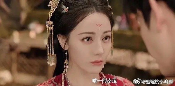 迪丽热巴年龄上来了放弃古偶吧 