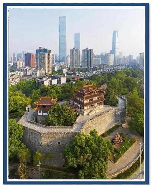 天心阁旁，藏着千年简牍密码
 明日天心阁古玩市集将热闹开集，若逛罢古玩意犹未尽，