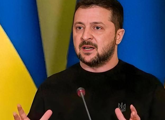 最近俄乌战场又曝出大消息，昨天泽连斯基接受采访时，亲口说出了一个让人揪心的数字，