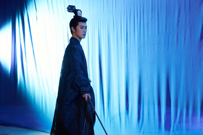 李昀锐归良辰定妆花絮 李昀锐归良辰定妆花絮，燥侯这个宇文大人~ 