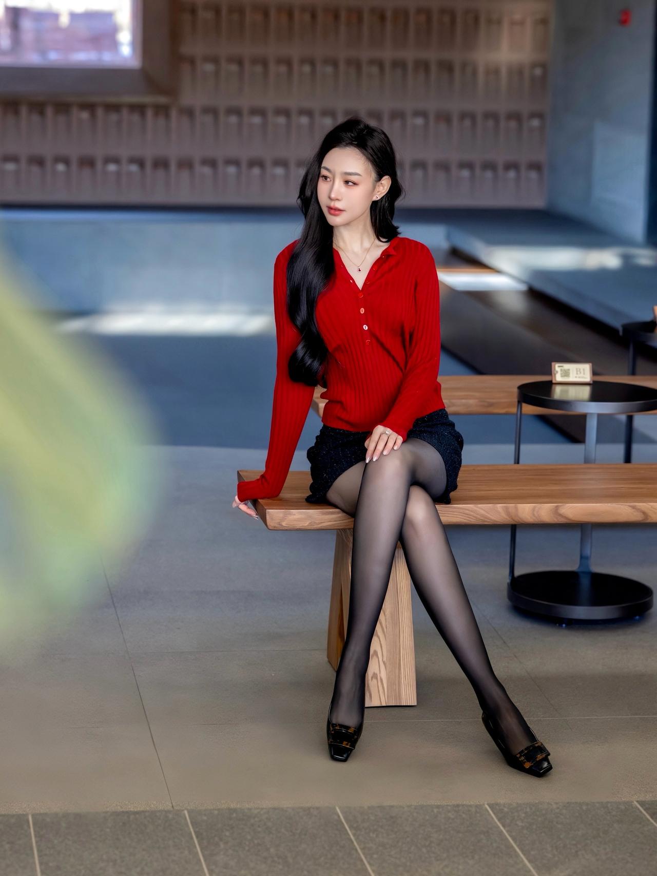 最爱黑丝
什么年龄段的女人最有女人味?