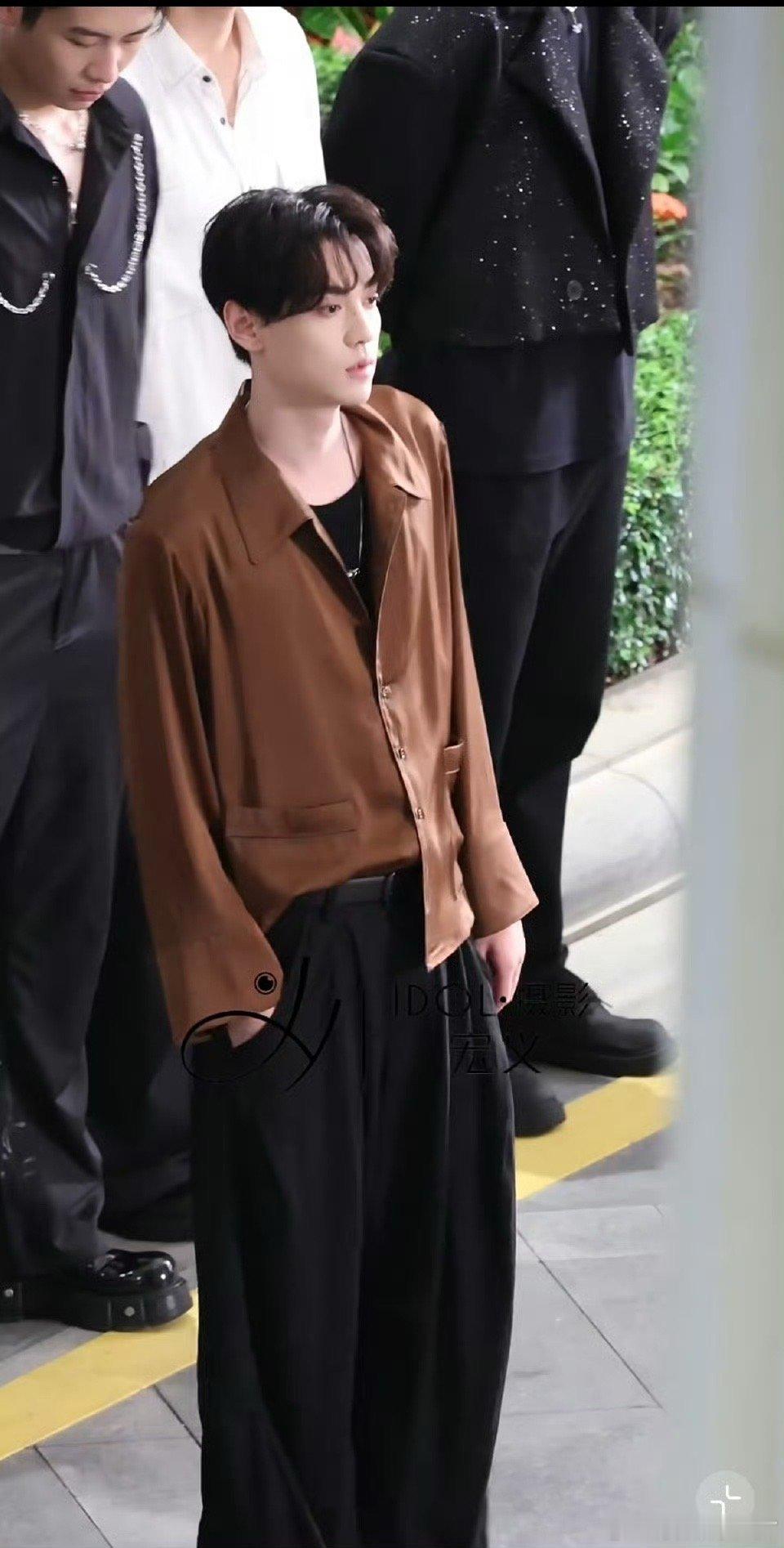 谁还没见过片场的“大型真香现场”？田栩宁上一秒气场全开放狠话，下一秒转身逃跑的可