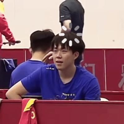 王楚钦自己预告今晚决赛会上场 不预告也知道啊，决赛了莎莎大头必定上场[全力以赴]