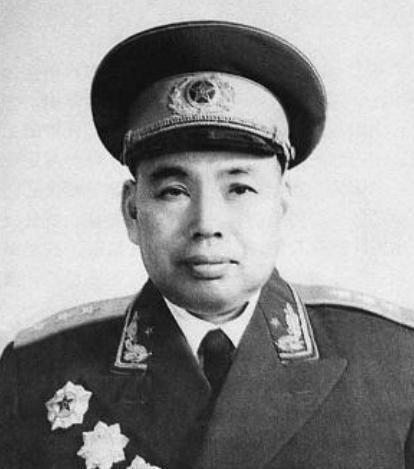 解放后河南农妇看报，惊悉原夫成司令员，自己却早已改嫁普通农民，这份命运如何抉择？