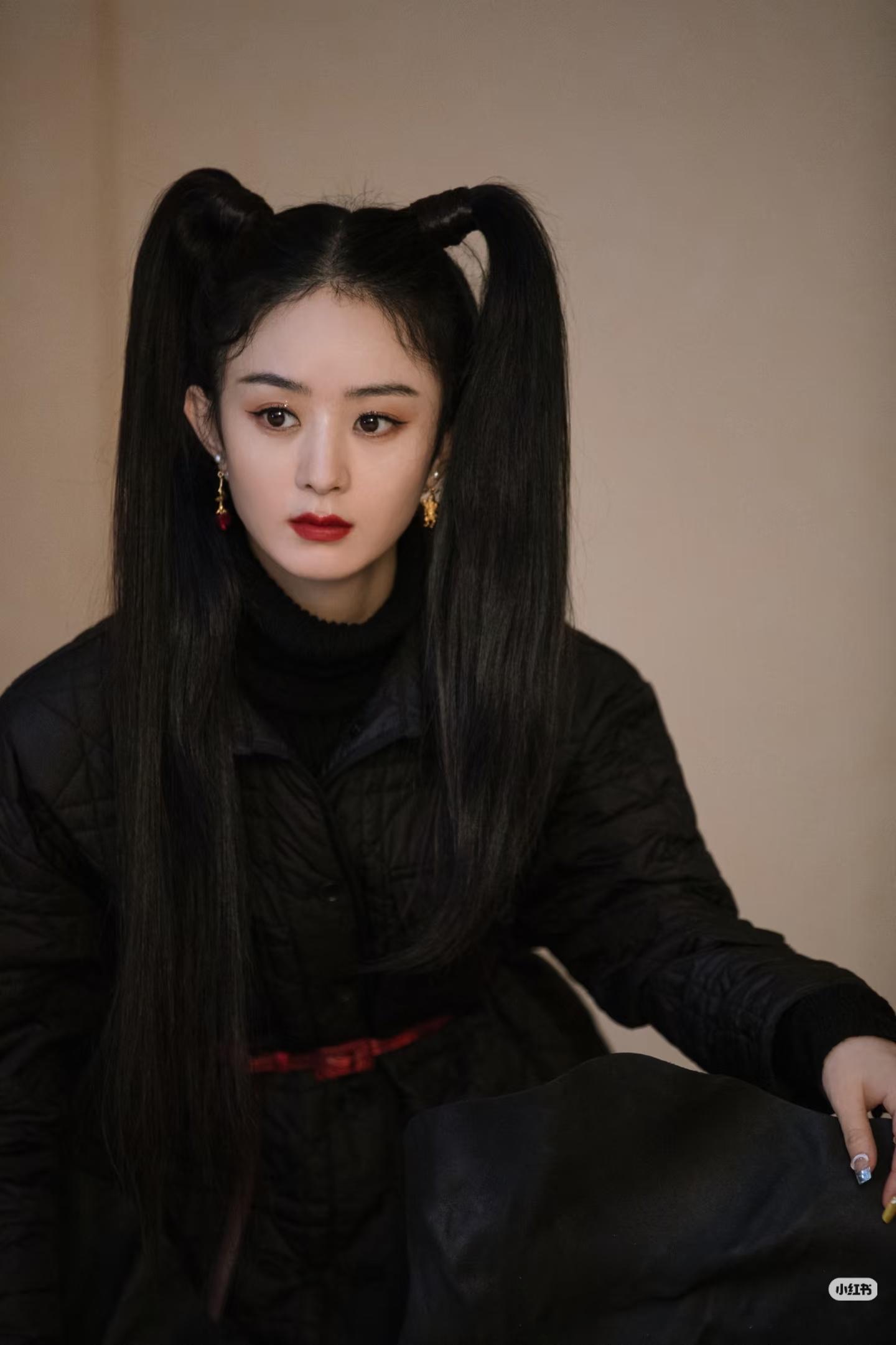 “师姐说，剑修第一课就是扎高马尾，我为了酷上加酷，给自己扎了双马尾”我家丽儿也有