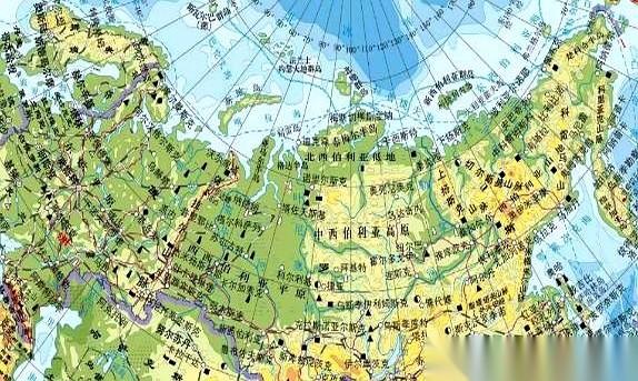 有个说法，叫外部制裁能让一个国家伤筋动骨。
但这套打法，搁俄罗斯这儿，好像突然失