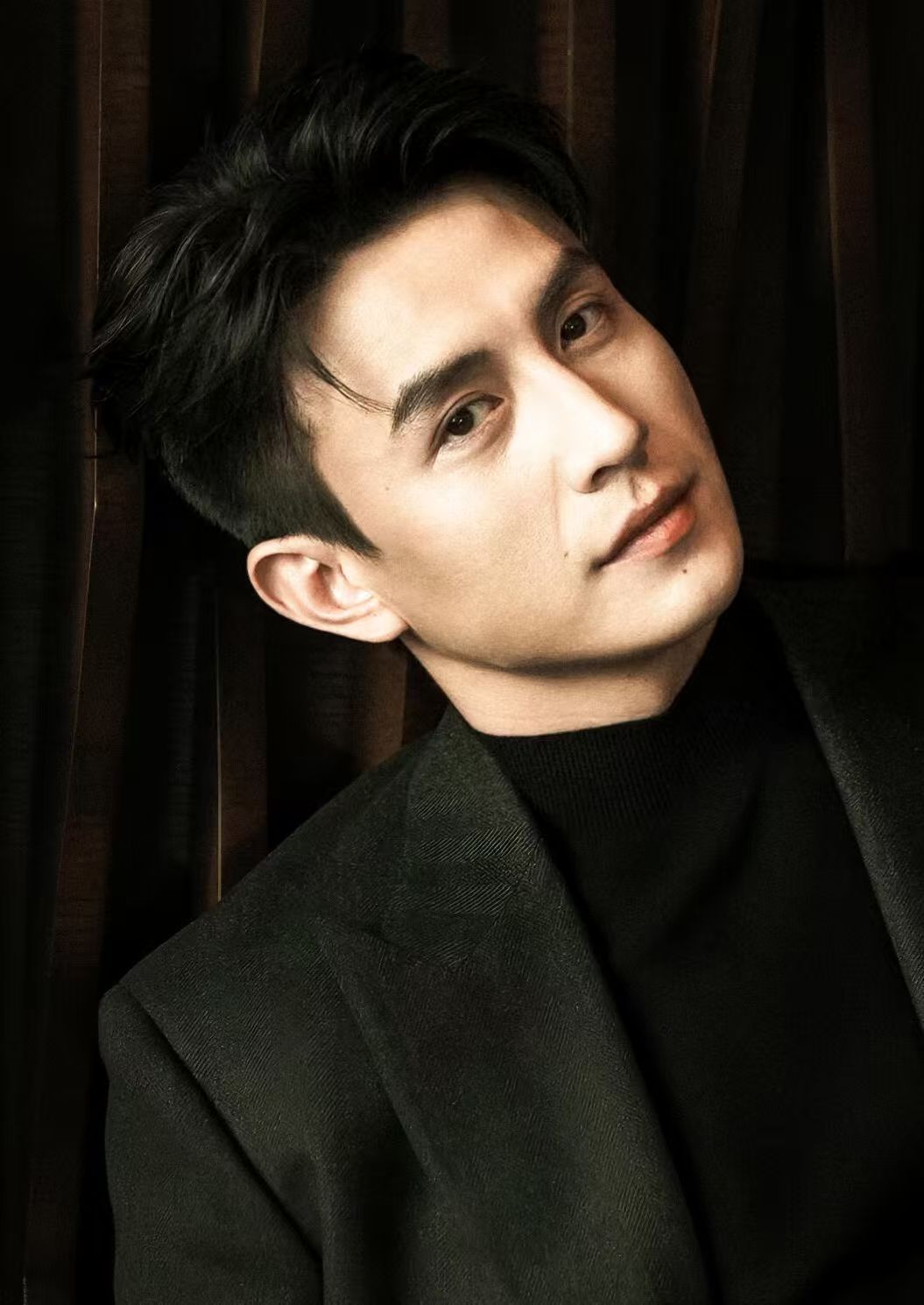 刘萧旭 别从手机里看我了 从屏幕到眼前只需一句邀请！刘萧旭红毯上主动打破距离，让