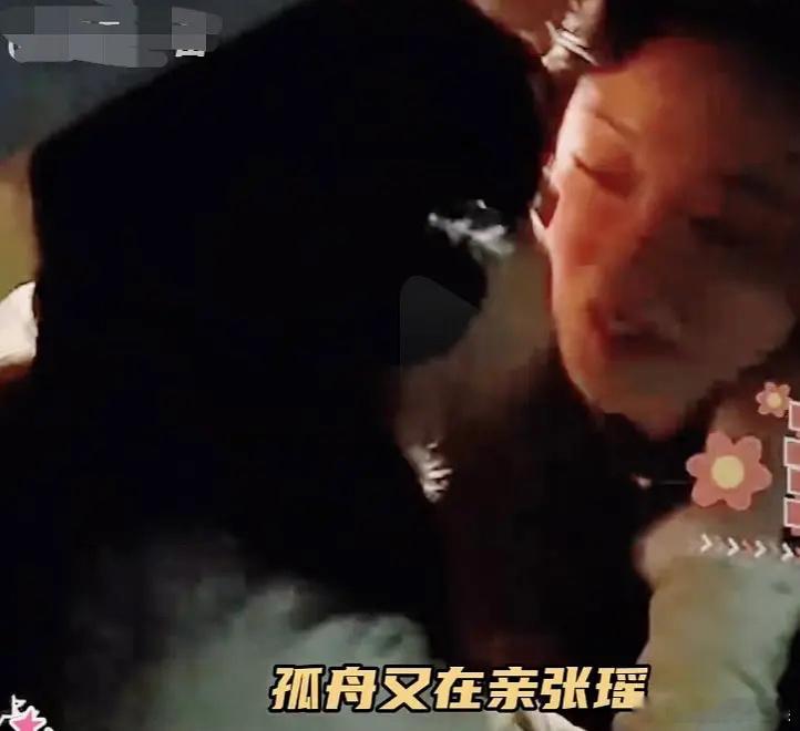 怎么会有人卖姬卖的这么油，陈都灵想炒女女cp真的过犹不及了，看了太油腻了，别想什