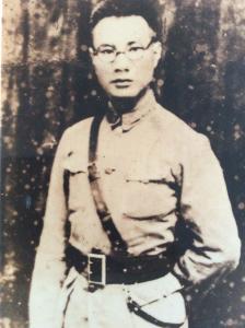 铁血虎将朱炎晖：抬棺上阵守鄂南，担架指挥战日寇
 
朱炎晖（1901—1938）