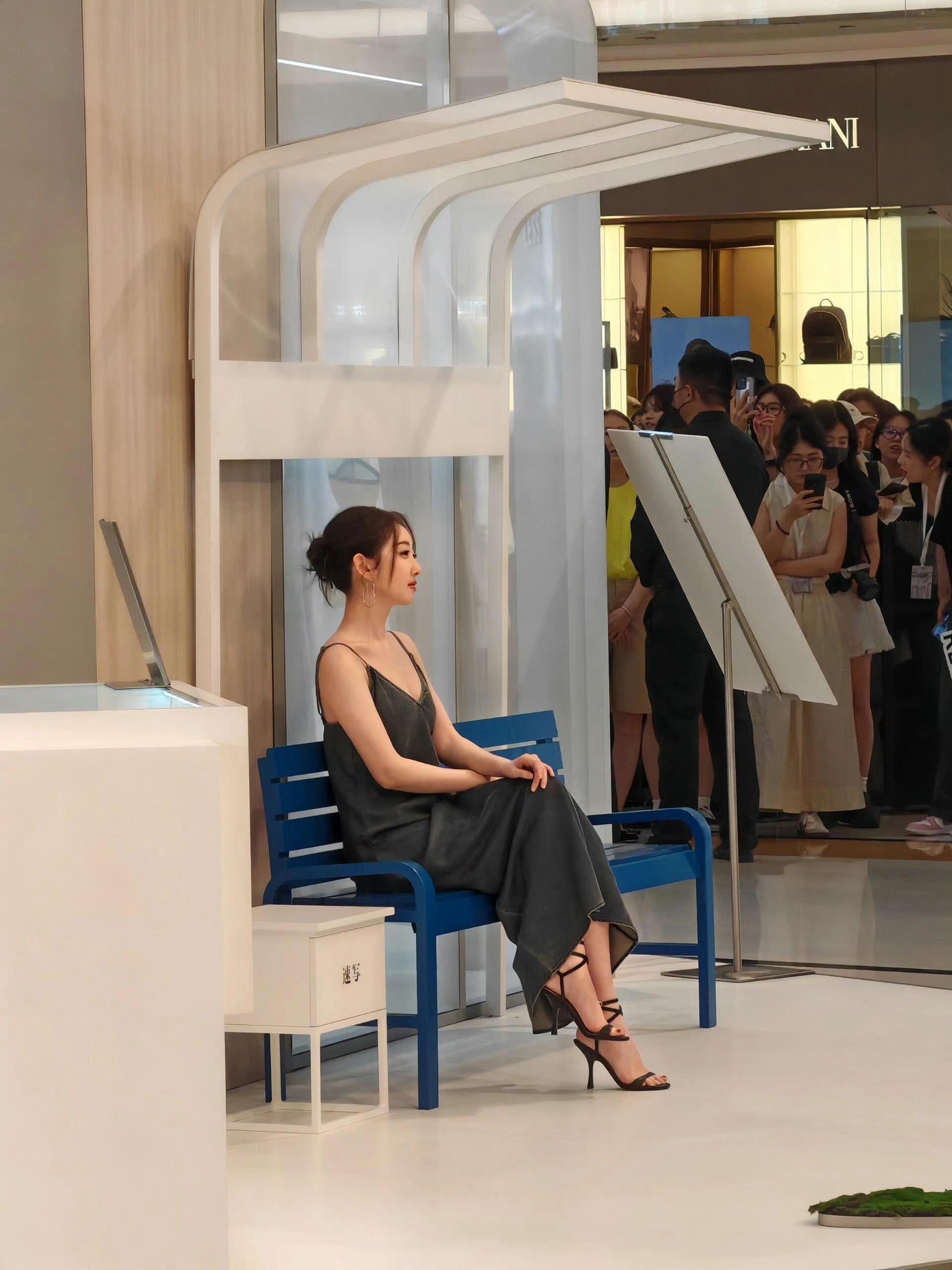 蒋梦婕   在复制粘贴的时代，你是手写的诗