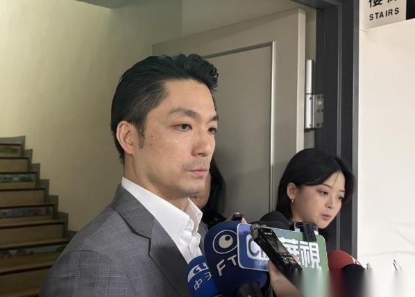 4月22日，针对赖清德窜访斯威士兰，非洲3国疑遭施压临时取消航权一事，台湾地区台