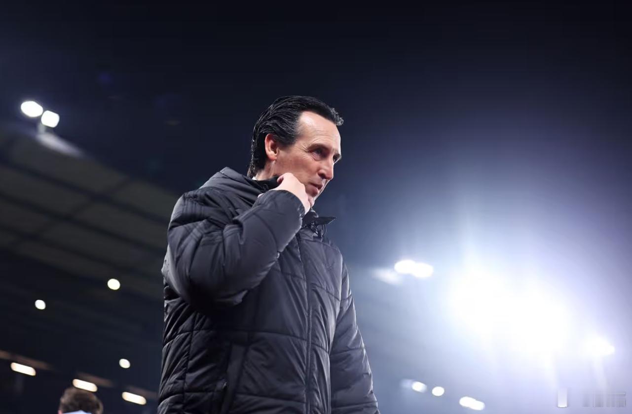 阿斯顿维拉vs纽卡斯尔 埃梅里执教生涯拿过11个奖杯，其中4个是欧联杯。对于埃梅