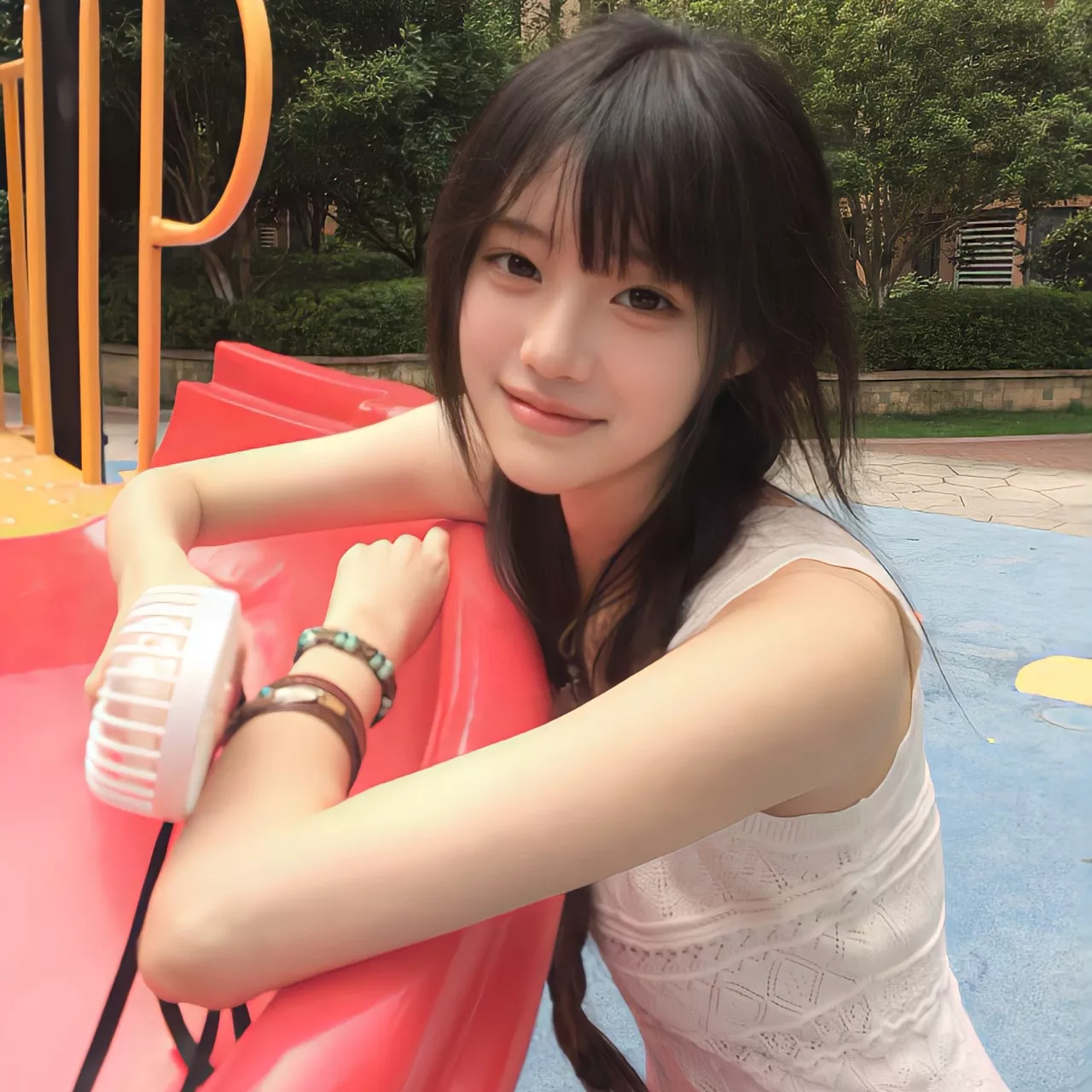 推荐你会喜欢的高清无水印女头 