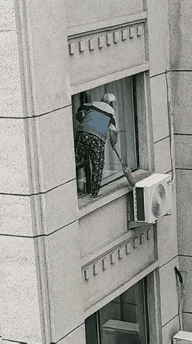 这么危险，掉下去了怎么办