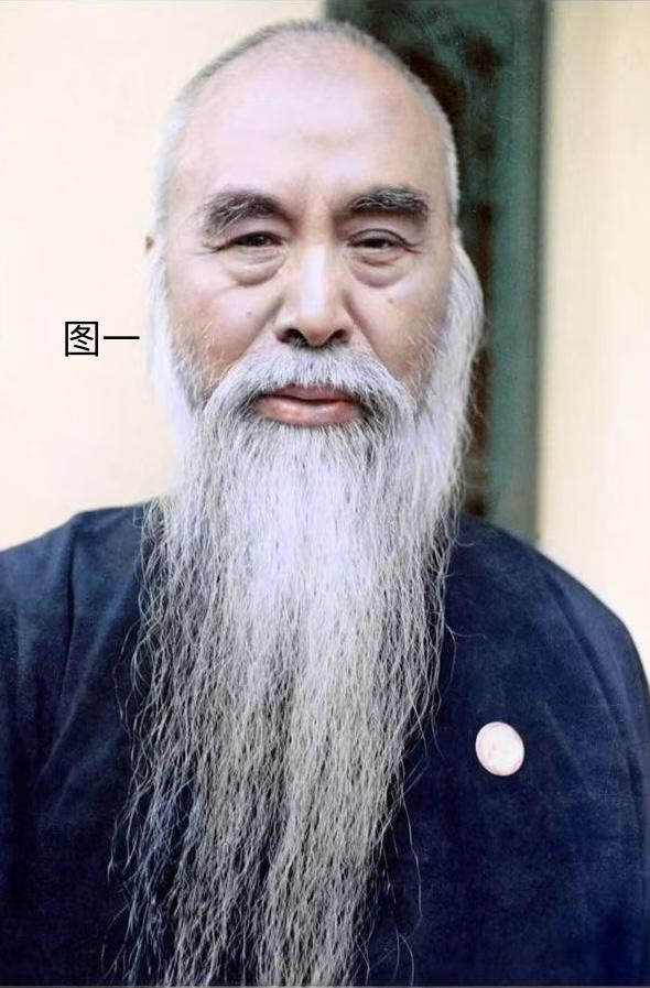 不看评论区文字介绍，大家认得下图人物不？照片中三位历史人物都是辛亥元老，国民政府