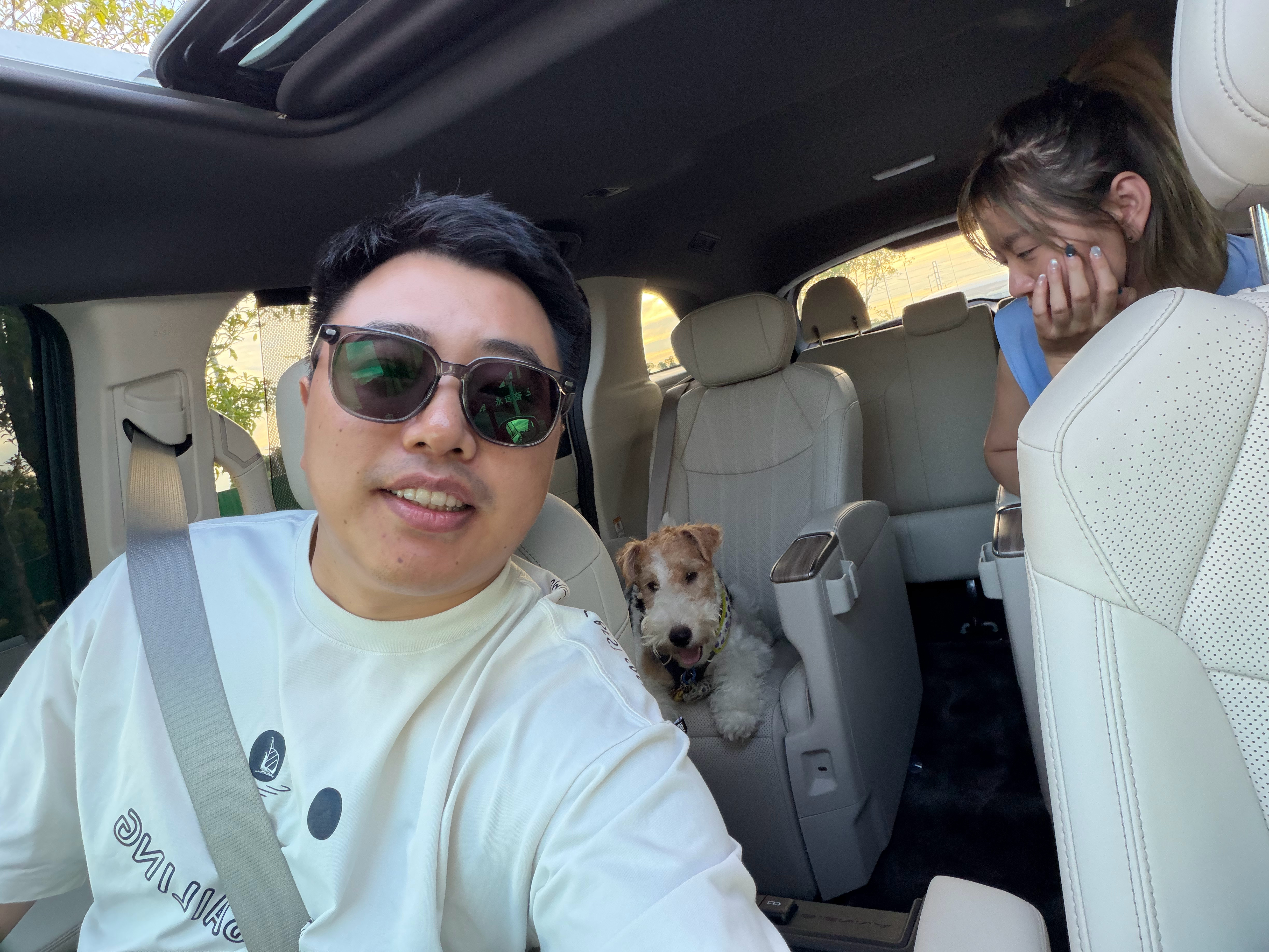 买车的欲望已经到了极致对我而言，车可以是你的移动储藏室，你的所有个人物品都可以堆