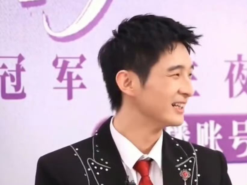 看到檀健次回复微博的反应演我 声鸣远扬 狠狠共情小危，被檀健次回复微博的心情真的