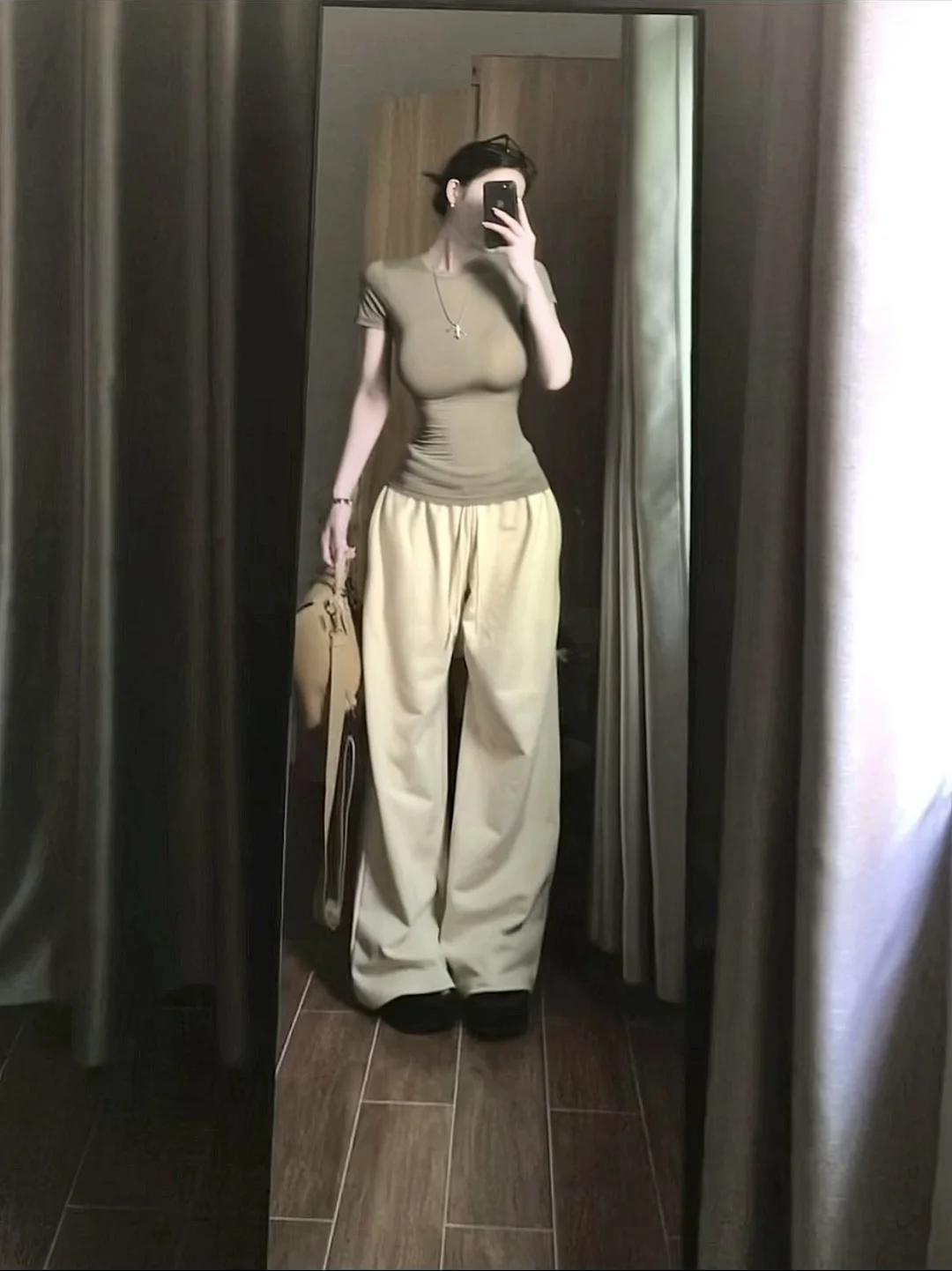 还得是舒适慵懒美女感穿搭哎～