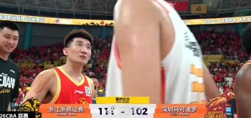 关键时刻，孙铭徽2个三分球，朱俊龙1个三分球，广厦男篮顶住压力，以111比102