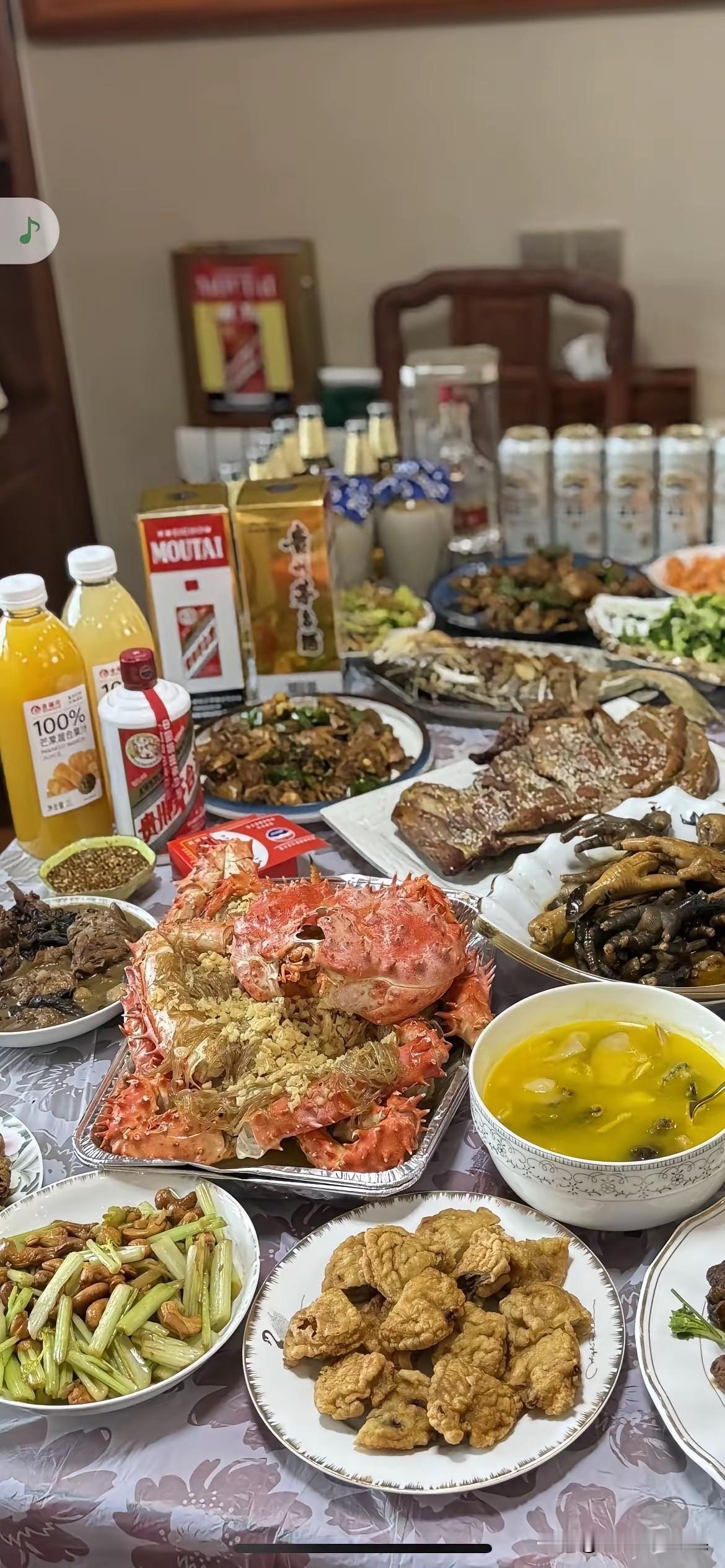 不得不说，月薪过万，才舍得这样吃饭吧？[流泪][我想静静][我想静静][我想静静