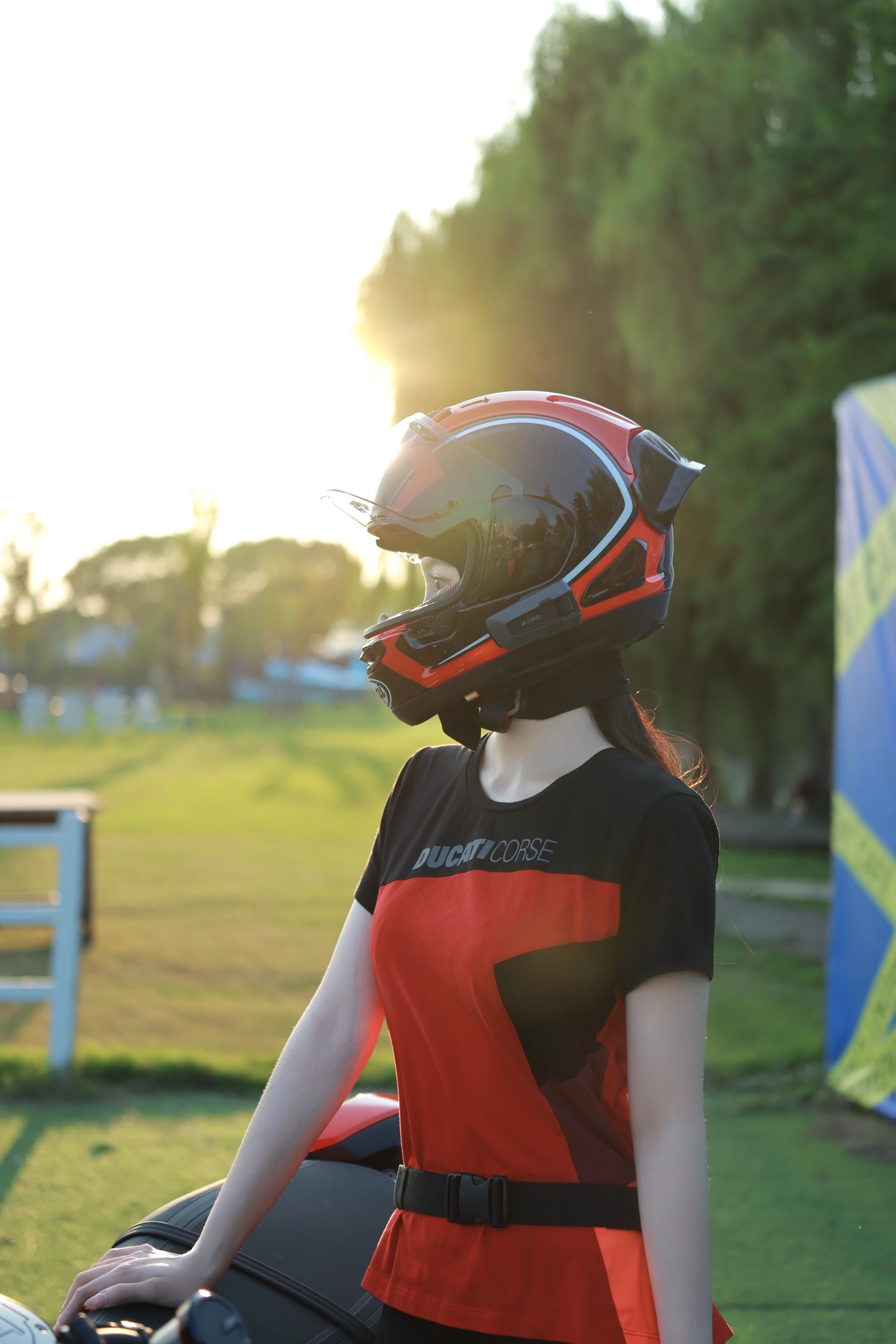 千万不要放弃你所追求的东西