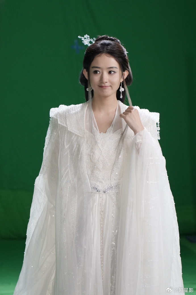 赵丽颖还有碎梦仙君碎片 逍遥这个库存还真的是有点惊喜啊，没想到赵丽颖还有碎梦仙君