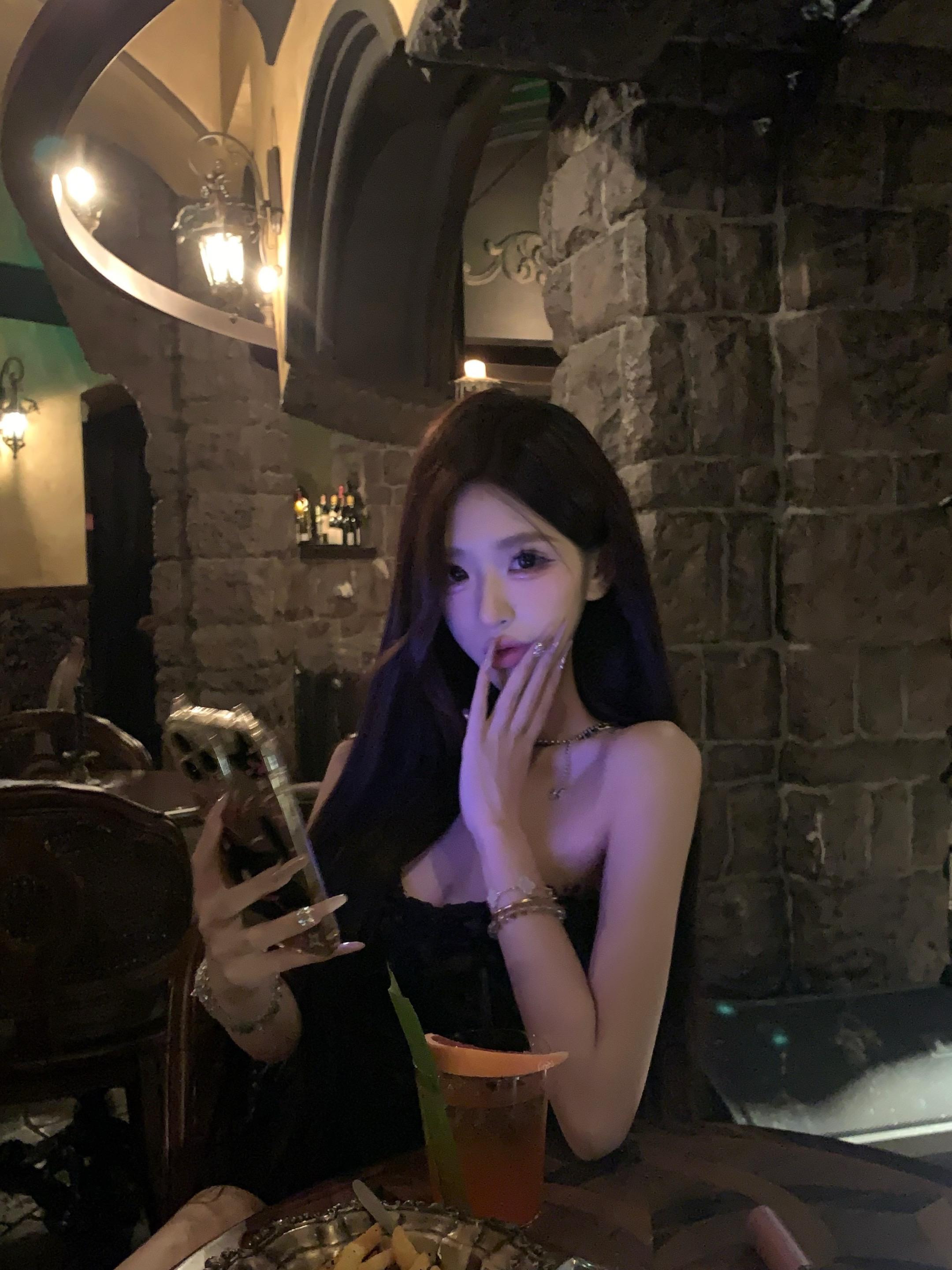 巴掌和吻痕都是礼物 我的爱也是。