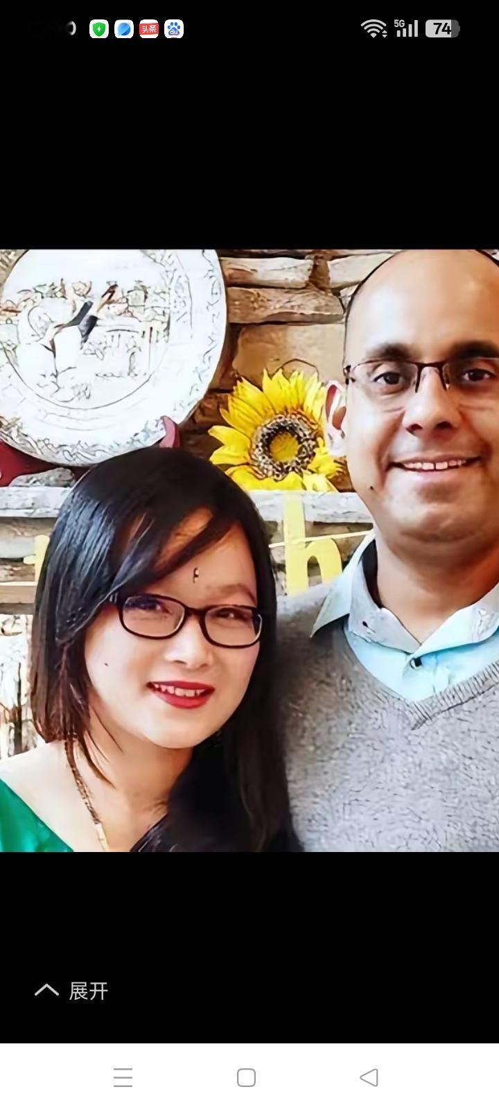 这个女人不顾家人反对毅然决然，嫁给了印度人。
到了印度发现她是小，丈夫好几个老婆