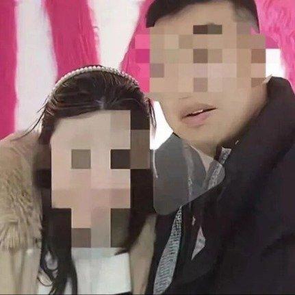 北京女孩小玲怎么也没想到，自己满心期待的爱情，最后会把她从憧憬花轿婚礼的幸福中，