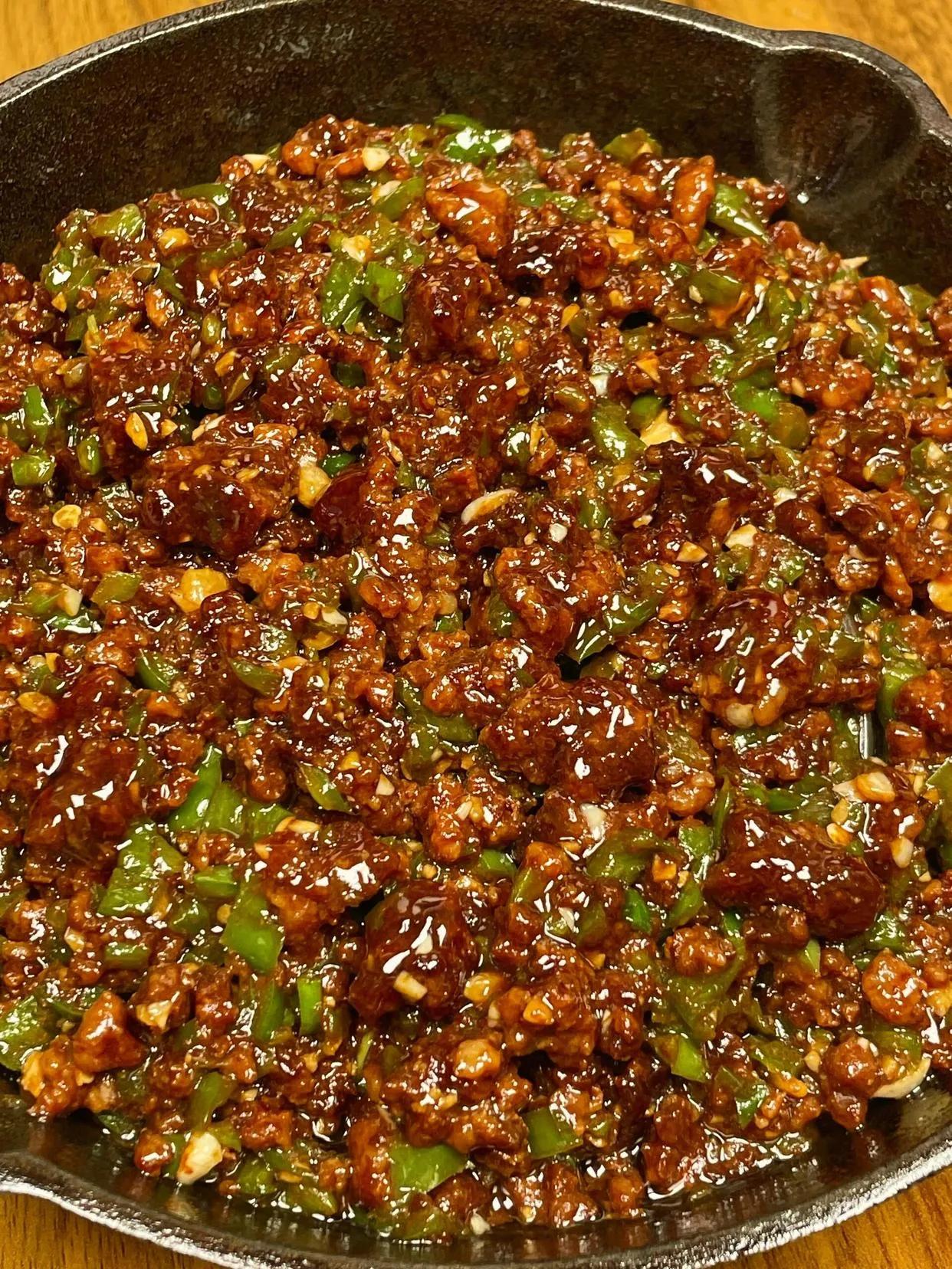 超级下饭的肉沫炒青椒，一碗饭不够吃#实惠好吃下饭# #分享下饭小菜# #准备做下