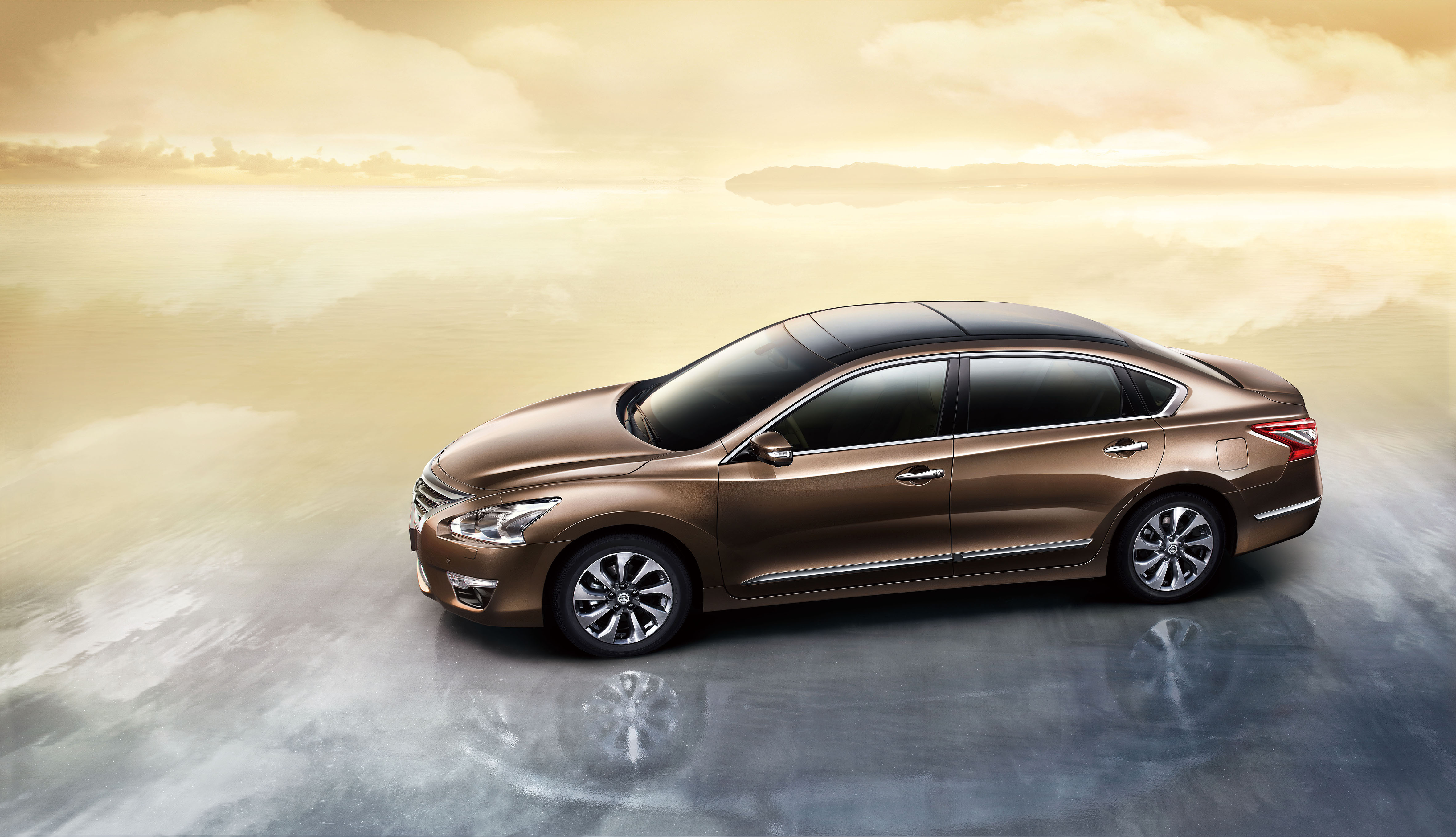 天籁·鸿蒙座舱，标配鸿蒙座舱5及HUAWEI SOUND，12.99万起，我都惊