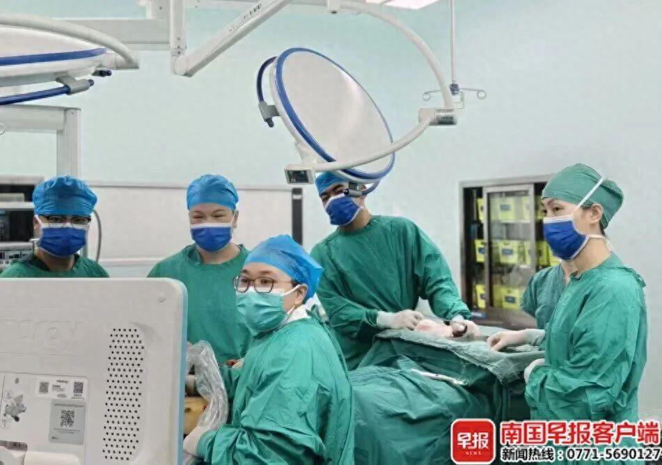 小病不要拖！18岁女生双乳惊现84个肿块，最大鹅蛋大，术后顺利返校需要长期复诊，