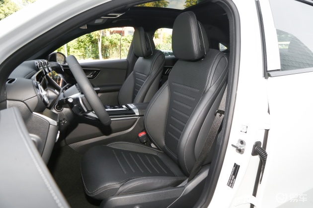 [小鲨帮选车]奔驰GLC轿跑解读 颜值劲爆