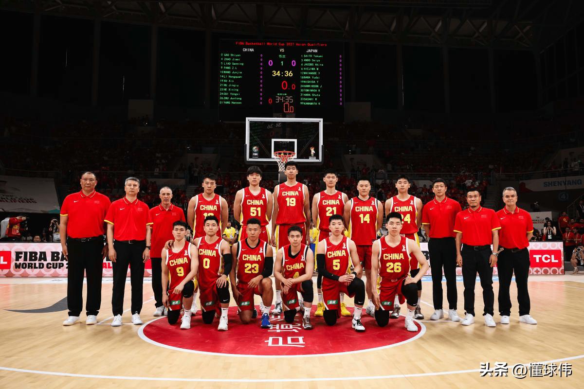 杨毅谈庞峥麟：

“我觉得，既然我们的后卫表现不佳，那是不是可以让庞峥麟上去试试