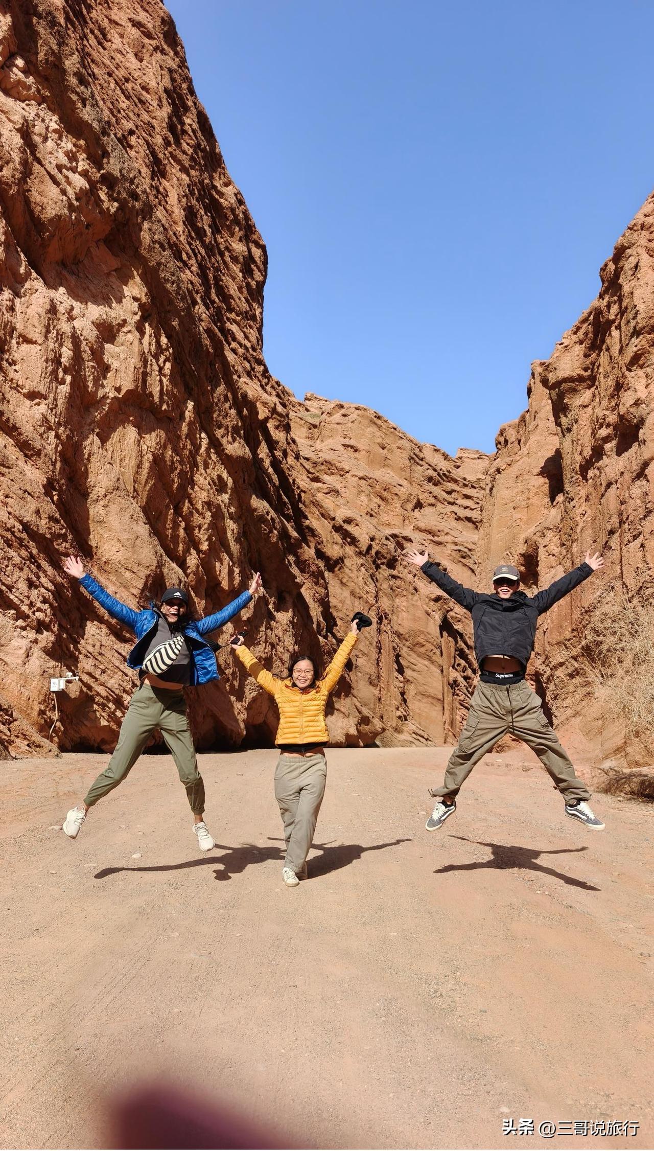 克孜利亚大峡谷｜赴一场赤色山河之约
       亿万年风刀水剑，把时光刻进千沟