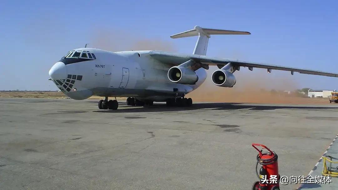 标题：普京强援抵达！瓦格纳继承者奔赴委内瑞拉，要和美军算旧账？

加勒比海风云突