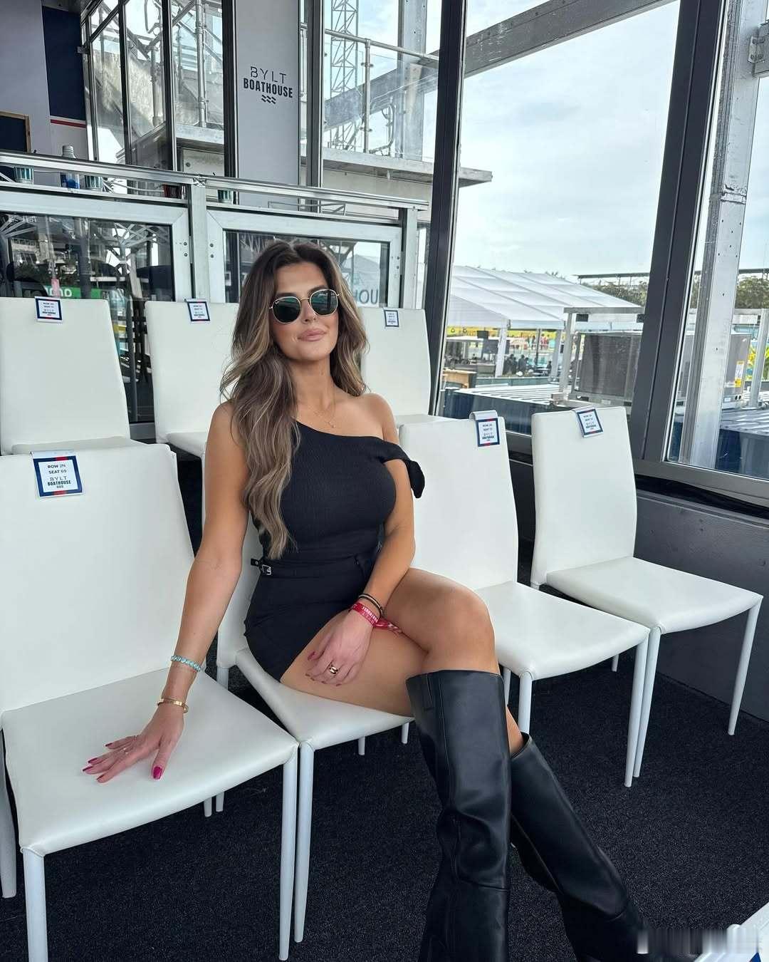 热火场边记者Trish Christakis的日常😍NBA季后赛 ​​​