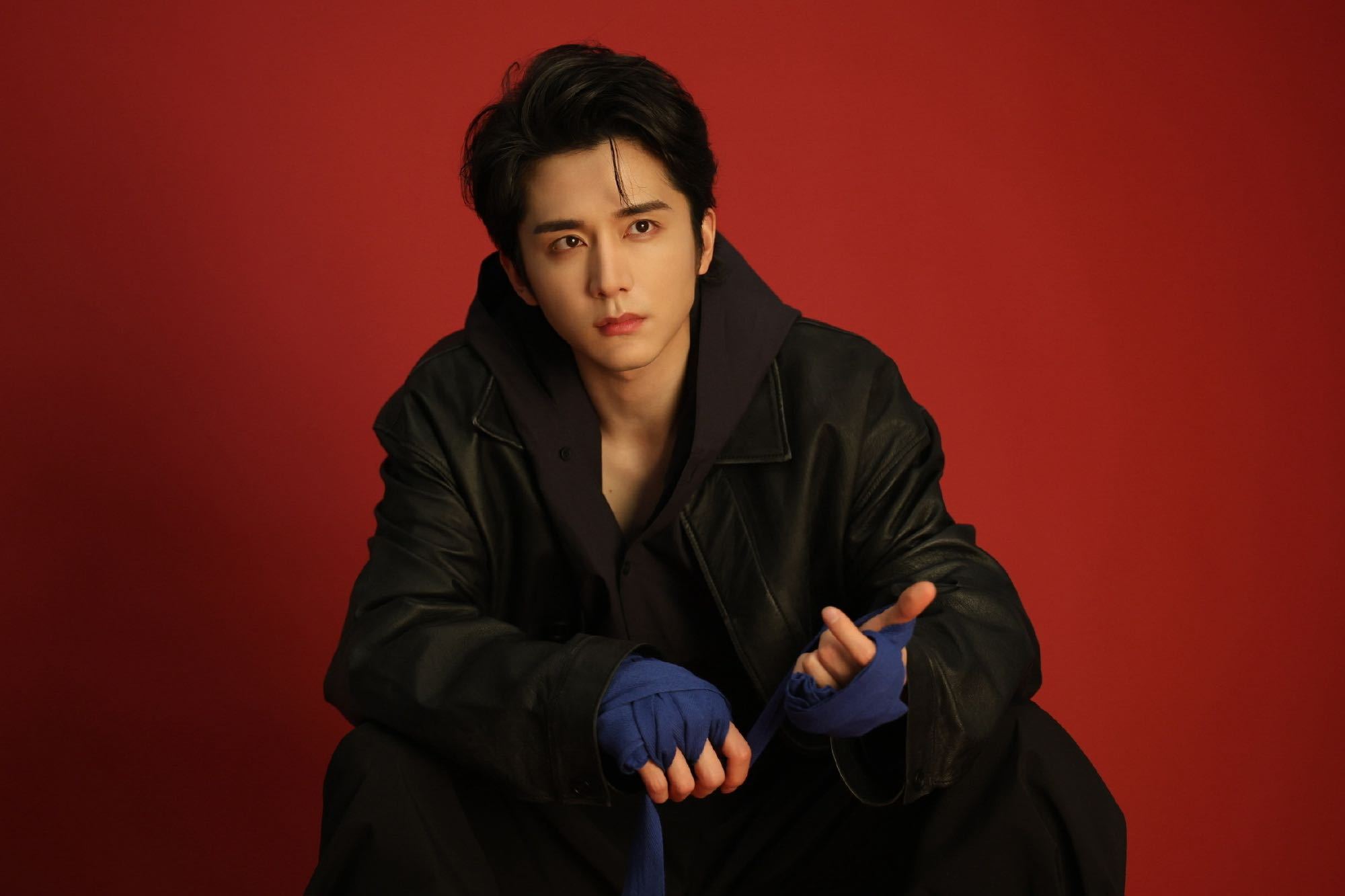 被张新成在飞驰人生里的眼神盯上了 谁被张新成在《飞驰人生》里的眼神帅到？驾驶座上