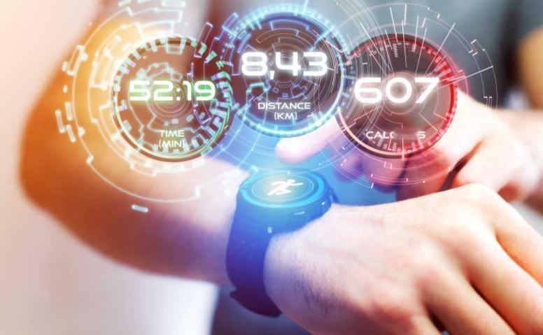 智能手表手环应该纳入医保吗 我觉得目前来看，智能手表和手环，需要有更多的试验和精