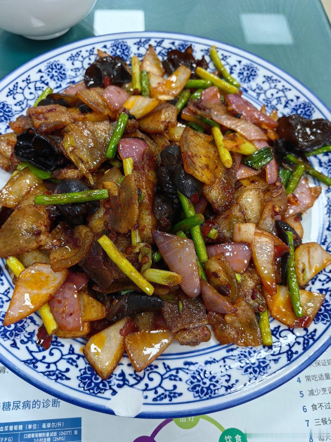 大学食堂的饭，更有性价比[心]  ​​​