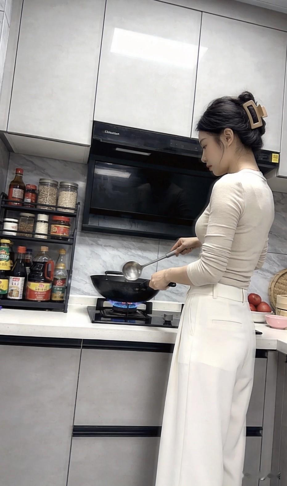 注意到了没？当了妈之后不爱穿裙子的女性，背后的缘由特别现实

你察觉到没有？
