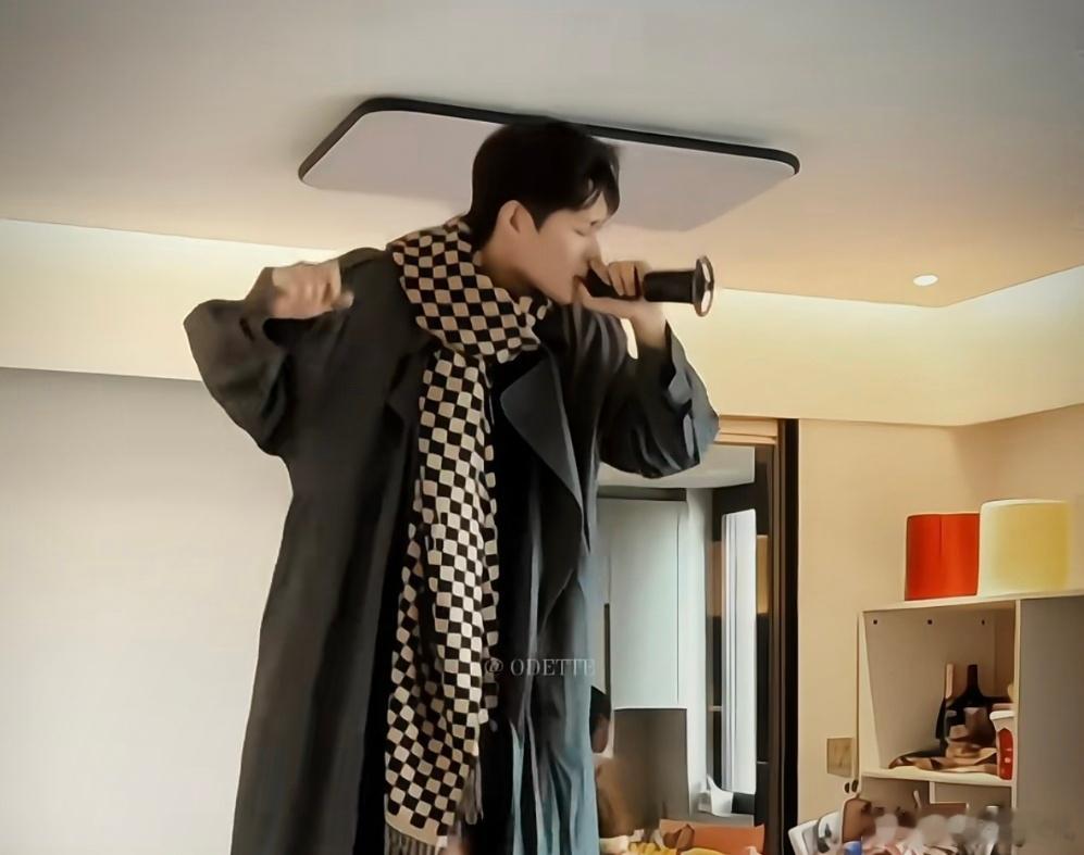 柯淳啊半天没啊出一个字 看《一路繁花2》柯淳唱黄梅戏：忘词卡壳只剩“啊啊啊”，连